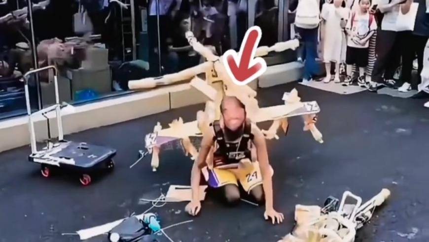 牛弹琴：特朗普对欧发出最轻蔑一问,2025澳门013开奖结果查询,精准解释落实及其象征意义_纪念版V1.58